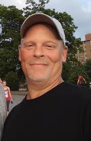 Eddie Burris's Instagram, Twitter & Facebook