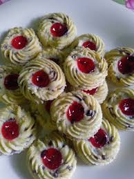 Biskut badam coklat ini rangup dan mudah untuk dibuat. Resepi Biskut Raya Yang Mudah Famousresipi Farbuck Com