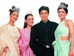 When she became the miss world in 2000, priyanka chopra looked nothing like what she looks like now. Throwback This 20 Year Old Picture Of Beauty Queens Priyanka Chopra Jonas Lara Dutta And Dia Mirza With Shah Rukh Khan Goes Viral