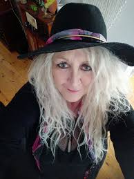 Introduction to a new member with shared hobbies and interests