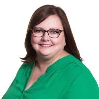 Karen Macinnis's Instagram, Twitter & Facebook