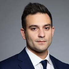 Aaron Korson's Instagram, Twitter & Facebook