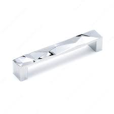 Find The Largest Offer In Pulls Like Contemporary Metal Pull 4789 At Richelieu Com Th Contemporary Drawer Pulls Contemporary Drawers Cabinet Drawer Hardware