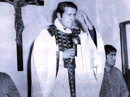 Documental sobre el padre mugica, asesinado el sábado 11 de mayo de 1974 por la triple a. Adm7y1waax2nrm