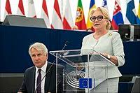 Premierul a vorbit despre viața sa personală și a făcut dezvăluiri despre relația cu soțul, dar. Viorica DÄƒncilÄƒ Wikipedia