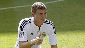 وقال توني كروس، في فيلم وثائقي ظهر به: ØªÙˆÙ†ÙŠ ÙƒØ±ÙˆØ³ Ù…Ø³ÙŠØ±Ø© ÙƒØ±ÙˆÙŠØ© Ø­Ø§ÙÙ„Ø© ØªØªÙˆØ¬ ÙÙŠ Ø±ÙŠØ§Ù„ Ù…Ø¯Ø±ÙŠØ¯ Ø±ÙŠØ§Ø¶Ø© ØªÙ‚Ø§Ø±ÙŠØ± ÙˆØªØ­Ù„ÙŠÙ„Ø§Øª Ù„Ø£Ù‡Ù… Ø§Ù„Ø£Ø­Ø¯Ø§Ø« Ø§Ù„Ø±ÙŠØ§Ø¶ÙŠØ© Ù…Ù† Dw Ø¹Ø±Ø¨ÙŠØ© Dw 17 12 2014