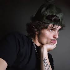 Gavin Benson in people