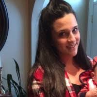 Amanda Viveiros's Instagram, Twitter & Facebook