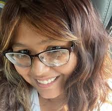 Sandra Caceres's Instagram, Twitter & Facebook