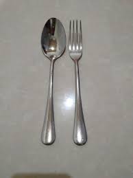 Ada banyak jenis sendok garpu makan. Sendok Garpu Makan Merk Lianyu Stainless Kitchen Appliances Di Carousell