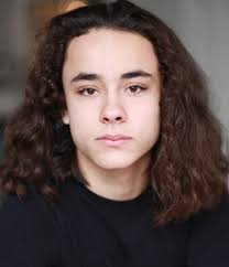 ꨄ — canadian actors