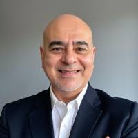 1900+ perfiles de «Anuar Anuar»