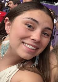 Stacy Darby's Instagram, Twitter & Facebook