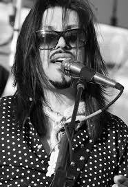 I send all Eddies adorable smile and wish a happy Thursday ❤️