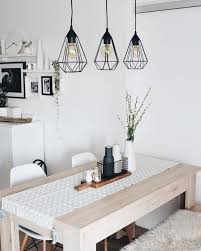 Industrial Vibes Die Pendelleuchte Loft Im Angesagten Wire Design Sorgt Fur Einen Luf Minimalistische Dekoration Minimalistische Wohnzimmer Schwarzer Esstisch