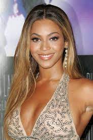 Beyonce S Complete Hair Transformation Beyonce Hair Beyonce Real Hair Beyonce Blonde Hair