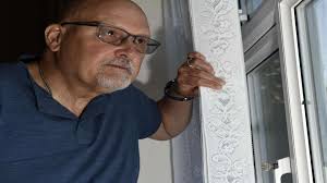 Headcorn: G4S ambulance fails to take Warren Hartley to hospital in  Folkestone