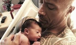 Dieser pinnwand folgen 216 nutzer auf pinterest. Nachwuchs Bei Dwayne Johnson The Rock Ist Wieder Vater Das Erste Bild Seiner Sussen Tochter Kleinezeitung At