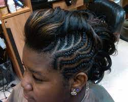 There is a great variety of mohawk hairstyles for black women out there. 22 Fascinating Mohawk Hairstyles For Black Women Black Fascinating Forblackwomen Hairstyles Mohawk Wome Hair Styles Womens Hairstyles Mohawk Hairstyles