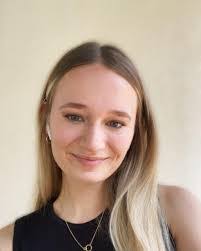 Bridget Convey's Instagram, Twitter & Facebook