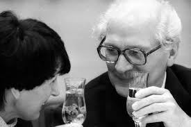 Honecker war gelernter dachdecker, sein politischer freiraum war begrenzt, die ddr wurde zwar als souverraener staat gesehen, sie hing allerdings voll wirtschaftlich wie sollte honecker ein diktator gewesen sein, wer solche sachen erzaehlt, der muss das erst einmal deklarieren, wie er das meint? Ddr Frauentag Fotos Imago