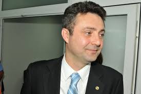 Fostul procuror general augustin lazăr a confirmat pentru mainnews.ro că se află la chișinău unde a avut discuții de principiu cu premierul maia sandu. Procurorul General Al Romaniei E La Un Pas De Demisie Surse Stiri Pe Surse Cele Mai Noi Stiri