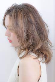 ウルフ女子急増中 この長さが一番可愛い 下ろし立てミディアムヘア hair 2021 ヘアカット ヘアスタイル ロング ミディアムヘア