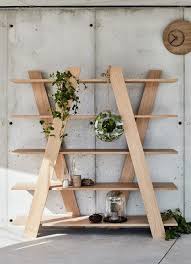 Des Rangements Dont Le Style Reste Graphique Et Epure Deco Decoration Decoration Interieur Rangement Maison Al Meuble Deco Mobilier De Salon Deco