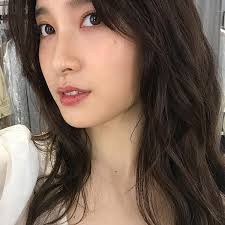 土屋太鳳さんはinstagramを利用しています おはようございます 写真は 少し前のお仕事 この日はいつもとヘアメイクの雰囲気が違っていて やっぱり魔法だなぁとしみじみ 興味のある雰囲気によせていただいたので 嬉しかったなぁ 今日も暑くなりそうなので