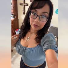 Need tattoo ideas👀 thinking of a thigh tatt