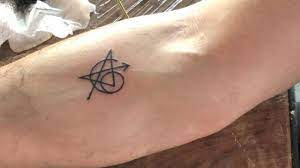 Avengers tattoo ideas… share with your friends. Die Avengers Verbindet Dasselbe Tattoo