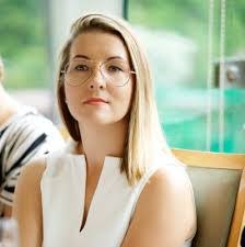 Joanna Ginter's Instagram, Twitter & Facebook