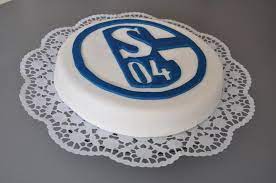 Liebe tortenmaus, danke für den wundervollen kuchen und für deine s.pontanität! 50 Geburtstag Von Meinem Papa Fc Schalke 04 Motivtorten Fotos Forum Chefkoch De