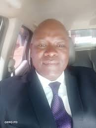 CHAOS IN NYERI! Mathira MP Eric Wamumbi chased away like a burukenge by  angry nyeri residents