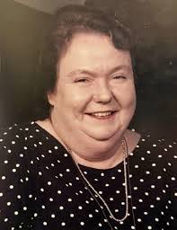 Gretchen Mcdowell's Instagram, Twitter & Facebook