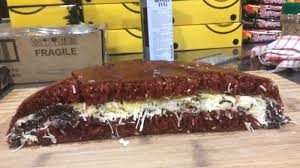 Martabak vip merupakan martabak jaman now denfgan banyak pilihan rasa original, red velvet loker sudah ditutup. Martabak Vip Kedainya Unik Dan Rasa Martabaknya Beda Dari Yang Biasa Tribun Jabar