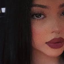 Lauren Trotter's Instagram, Twitter & Facebook