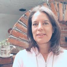 Elena Carrera (@elenacarrera)