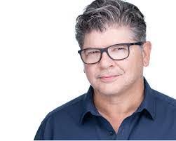 Kevin Raisch's Instagram, Twitter & Facebook