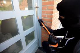 Photo Trente-trois cambriolages  la campagne : les expditions nocturnes ...