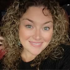 Who is a good mobile dog groomer for boxers and frenchies?