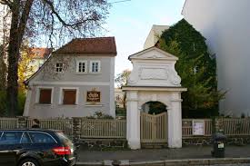 Families can take their children to any of seven parks. Schillerhaus In Gohlis Leipzig Days