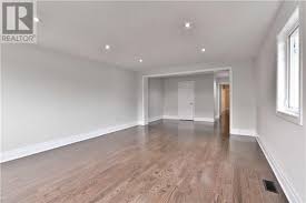 Red Oak Hardwood Flooring Installed Hardwoodfloors Hardwoodflooring Flooring Toronto Torontobuilds King Luxury Ins Hardwood Flooring Markham Oak Hardwood Flooring Types Of Hardwood Floors Flooring