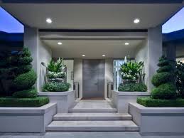 Exquisite Modern Blue Ridge Mansion In Seattle Modern Front Door Mansions Front Door Steps