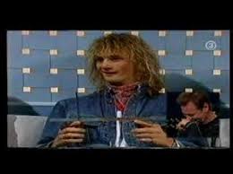 Det är han mest nervös för. Gomorron Sverige Med En Ung Christer Bjorkman Youtube