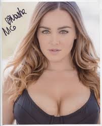 Natasha belle photo dédicacée 8x10 actrice adulte avec certificat  d'authenticité WWE23-126