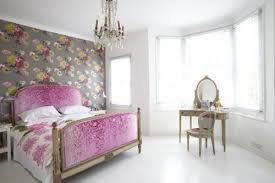 A Fun Play On Victorian Love The Pink Velvet Head And Foot Board Modern Victorian Bedroom Modern Victorian Decor Victorian Bedroom
