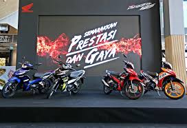 Honda wave dash 125 fi repsol edition, double disc brake, 4 liter oil capacity, 9.9hp promo by mohd zairi muhamed hassim. Honda Dash 125 Introduced From Rm5 999 Carsifu