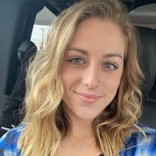 Wendy Mellott's Instagram, Twitter & Facebook