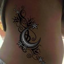 Tattoo Mond Mit Tribal Und Sternen Tattoo Sterne Tattoo Sterne Bedeutung Und Coole Tattoos